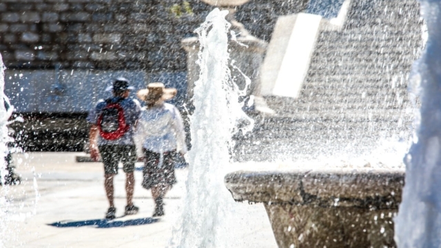 Καιρός σήμερα (6/9): Φουλ καλοκαιράκι με τον υδράργυρο να σκαρφαλώνει στους 36 βαθμούς – Πού θα βρέξει