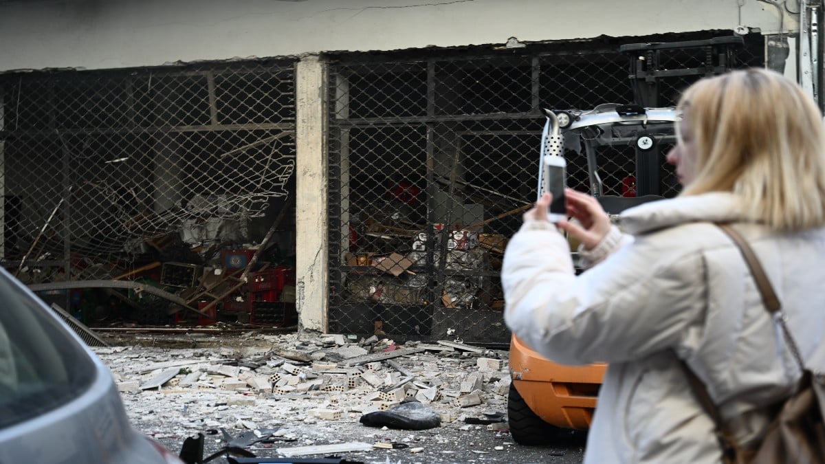 Έκρηξη σε κατάστημα εστίασης στην Αγία Μαρίνα Κορωπίου: Υλικές ζημιές και έρευνα για τους δράστες
