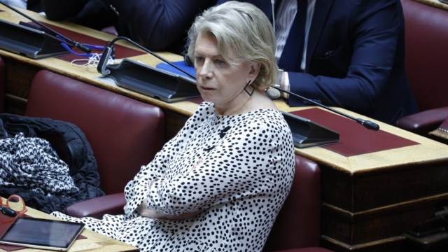 Ομόφωνη απόφαση της Βουλής – Ψηφίστηκε η άρση ασυλίας της Έλενας Ακρίτα