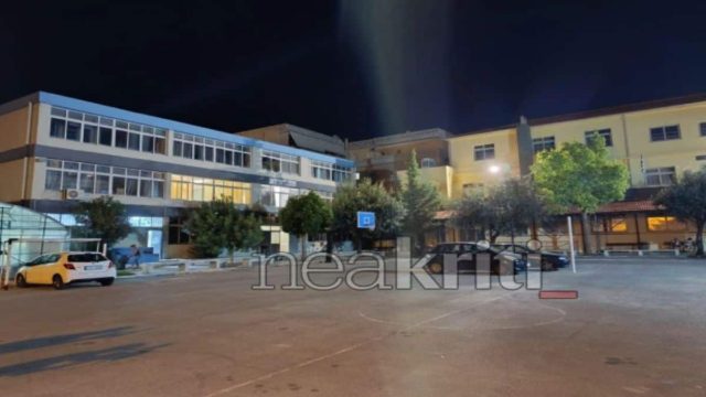 Φόβος και τρόμος σε σχολείο στα Χανιά: Άγρια συμπλοκή με εξωσχολικούς να μαχαιρώνουν μαθητή