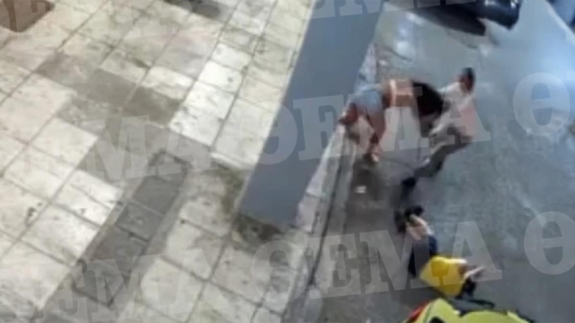 Κέντρο Αθήνας: Φρίκη με την επίθεση οδηγού ταξί σε διεμφυλική γυναίκα (photos)