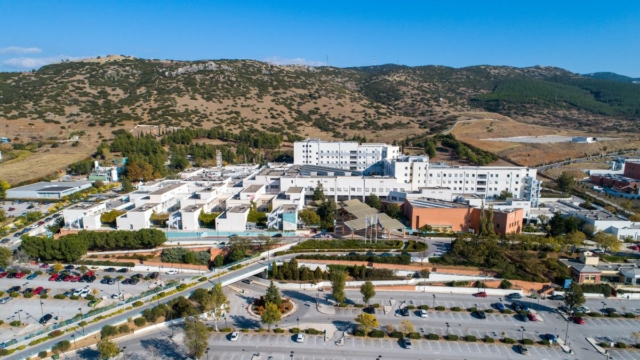 Θεσσαλονίκη: Πήρε εξιτήριο το αγοράκι που παρασύρθηκε από Ι.Χ – Δεν γνωρίζει τι έχει συμβεί στους γονείς του