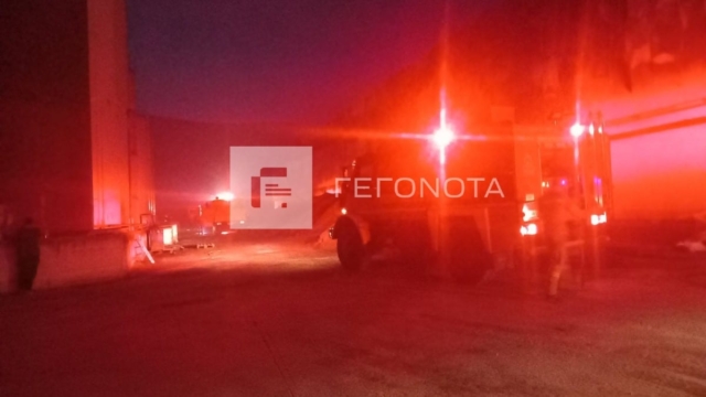 Συναγερμός στη Μαγνησία: Φωτιά στη ΒΙΠΕ Βόλου – Καίγονται αποθήκες με λάδια, βιοντίζελ και άχυρα