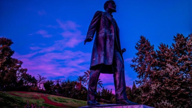 Η Φωτογραφία της Ημέρας: Όταν δύει ο ήλιος στην Αθήνα!