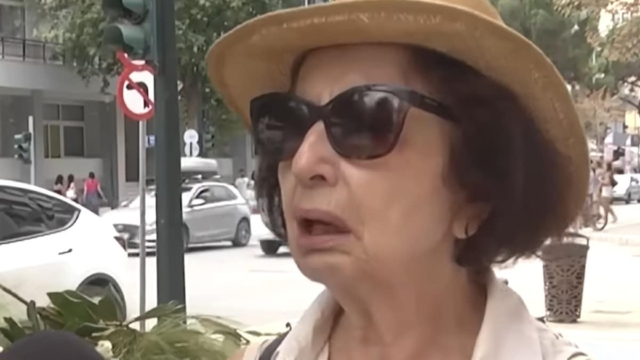 «Ντρέπομαι να αγοράζω τόσο φθηνά»: Γιαγιά στην Αλεξανδρούπολη δεν πιστεύει στην ακρίβεια και αφήνει και… πουρμπουάρ στη λαϊκή