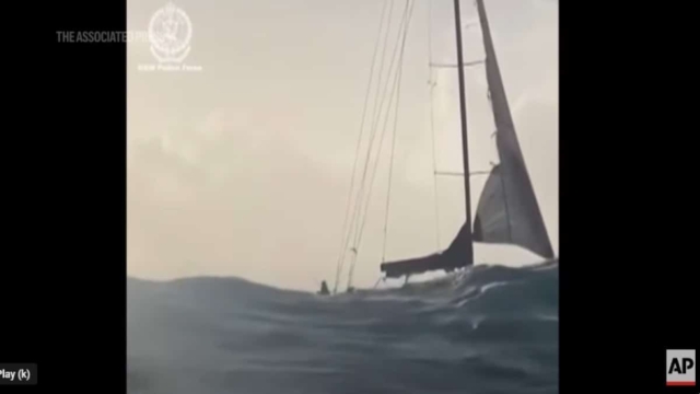 Νύχτα τρόμου για ναυαγούς πολυτελούς γιοτ: Πώς κατάφεραν να τους σώσουν μετά από μια δραματική επιχείρηση (video)