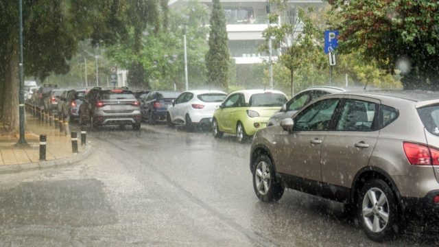 Καιρός σήμερα 18/9: Αστάθεια με καταιγίδες και πτώση της θερμοκρασίας – Σε ποιες περιοχές θα είναι έντονα τα φαινόμενα