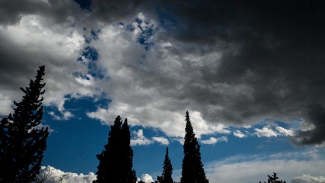Καιρός σήμερα 22/9: Φθινοπωρινή Κυριακή με βροχές, αστάθεια και άνοδο θερμοκρασίας – Τα «καμπανάκια» των μετεωρολόγων