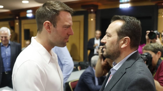 Επεισόδιο στη Βουλή: Δεν άφησαν υπάλληλο του ΣΥΡΙΖΑ να μπει στο γραφείο Κασσελάκη – Ανήκει πλέον στον Νίκο Παππά