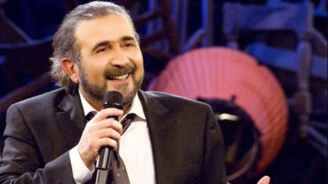 Νέα κίνηση-ματ Μαρινάκη με Λαζόπουλο – Η σειρά που πάει… καρφί στο NETFLIX!