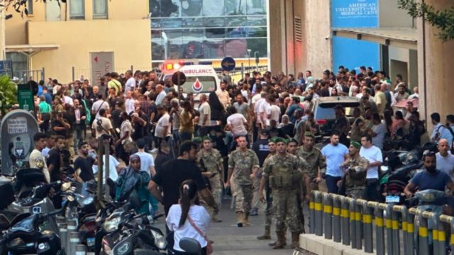 Μέση Ανατολή: 9 νεκροί και χιλιάδες τραυματίες από τις εκρήξεις στους βομβητές – «Εξ ολοκλήρου υπεύθυνο το Ισραήλ και θα πληρώσει»