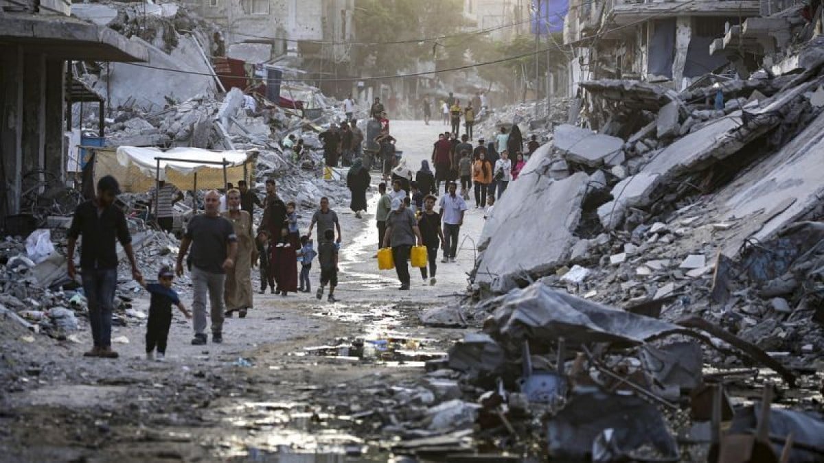 Πόλεμος στο Ισραήλ: 40 νεκροί και 60 τραυματίες από ισραηλινό βομβαρδισμό σε καταυλισμό στη Γάζα (video)