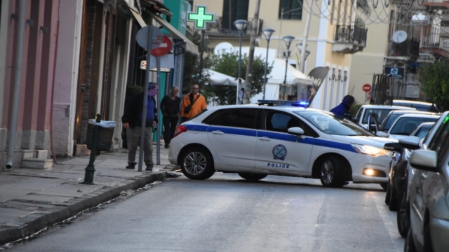Σοκ στην Πετρούπολη – Μαχαίρωσαν 13χρονο παιδί