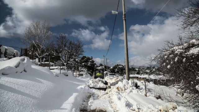 Ούτε καν φθινόπωρο, κατευθείαν χειμώνα φέρνουν τα Μερομήνια: «Το ψύχος φτάνει στην Ελλάδα από…»