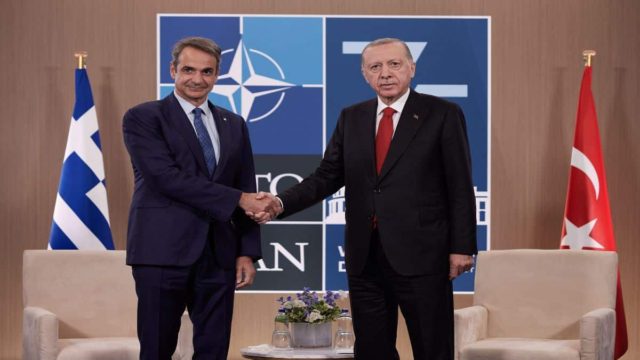 Συνάντηση Κυριάκου Μητσοτάκη – Ρετζέπ Ταγίπ Ερντογάν: Συντονισμός του μεταναστευτικού – Κυπριακό στο «τραπέζι»