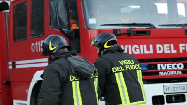 Τρεις νέοι νεκροί σε πυρκαγιά που ξέσπασε σε κατάστημα στο Μιλάνο: Προσπάθησαν να σωθούν κλεισμένοι σε τουαλέτα