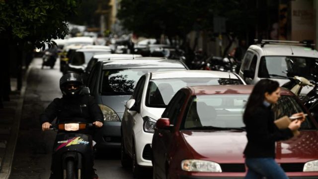 Νέος ΚΟΚ: «Κλείδωσε» το όριο ταχύτητας στα 30 χλμ – Οι ποινές στους παραβάτες