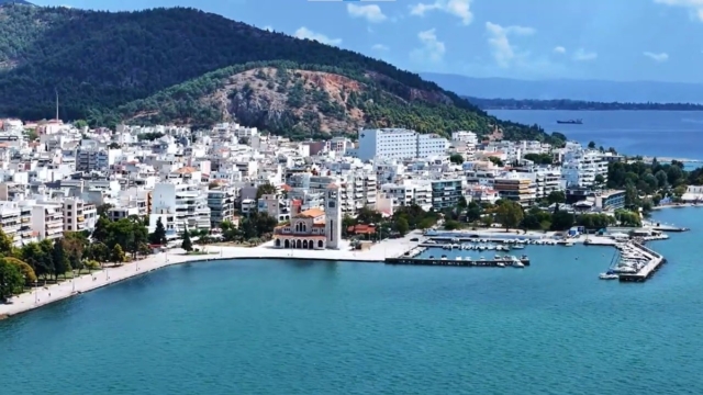 Ο εφιάλτης τελείωσε, τα ερωτήματα μένουν αναπάντητα: Τέλος τα νεκρά ψάρια από τον Παγασητικό