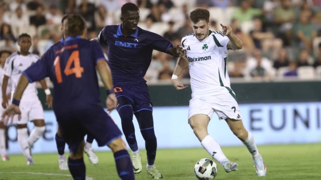 Athens Kallithea – Παναθηναϊκός 2-2: Γλίτωσαν το βαθμό οι πράσινοι με Τετέ στις καθυστερήσεις (video)