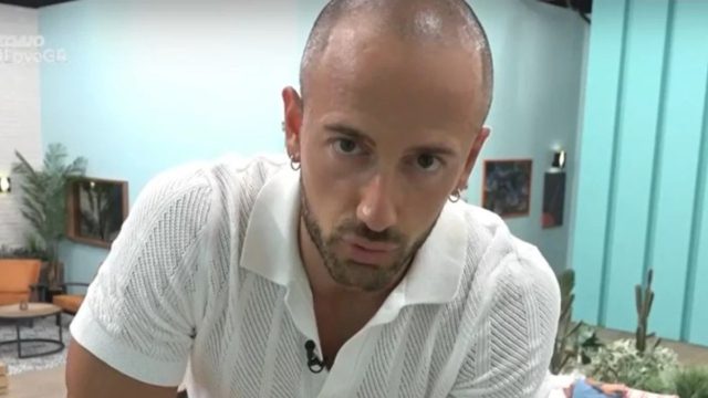 Νίκος Πελετιέ: «Ένας άντρας πρέπει να πάει με δύο, τρεις, 17 γυναίκες για να δοκιμάσει»