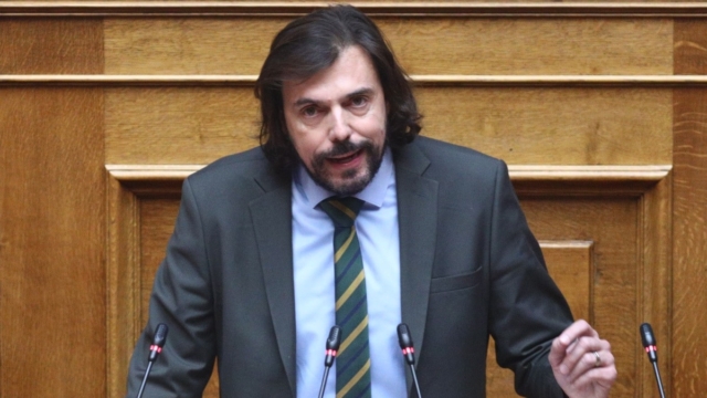 Πέτρος Παππάς για ΣΥΡΙΖΑ: «Με σταματάνε στον δρόμο και μου λένε “είναι αυτή εικόνα σοβαρού κόμματος;”»