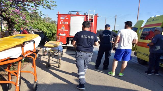 Φοβερό τροχαίο στα Ιωάννινα: Μητέρα και γιος έπεσαν με το αυτοκίνητο σε γκρεμό – Θαύμα το πώς σώθηκαν
