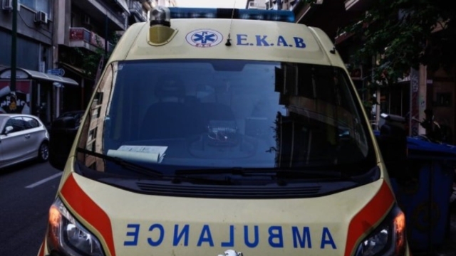 Τροχαίο δυστύχημα στην Ανάβυσσο: Συγκρούστηκε ΙΧ με μηχανή – Δύο νεκροί