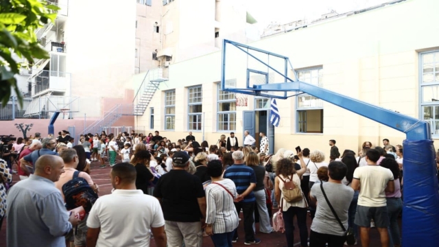 Εξοργιστικό περιστατικό στο Μεσολόγγι: Διώχνουν παιδί με αυτισμό από σχολείο – Του πρότειναν να επαναλάβει την τάξη!