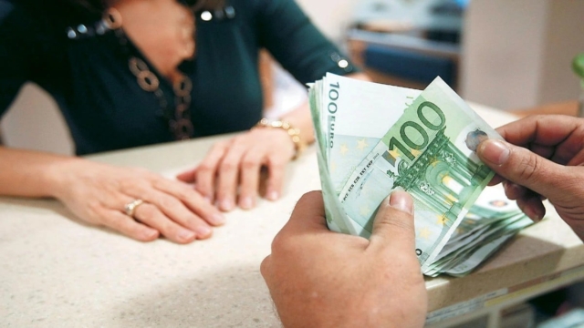 Σύνταξη από 58,5 ετών: Ποιες μητέρες τη δικαιούνται – Οι ρυθμίσεις και τα ποσά