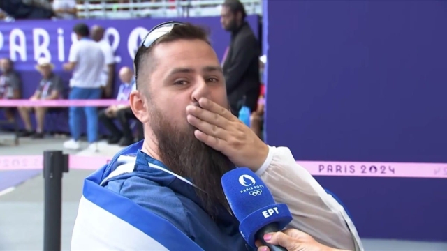 «Μαμά, τα καταφέραμε»: Συγκίνησε ο Κωνσταντίνος Τζούνης μετά την κατάκτηση του χάλκινου μεταλλίου στους Παραολυμπιακούς Αγώνες