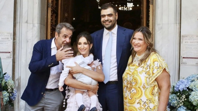 Παύλος Μαρινάκης: Βάφτισε τον γιο του – Παρών και ο Κυριάκος Μητσοτάκης