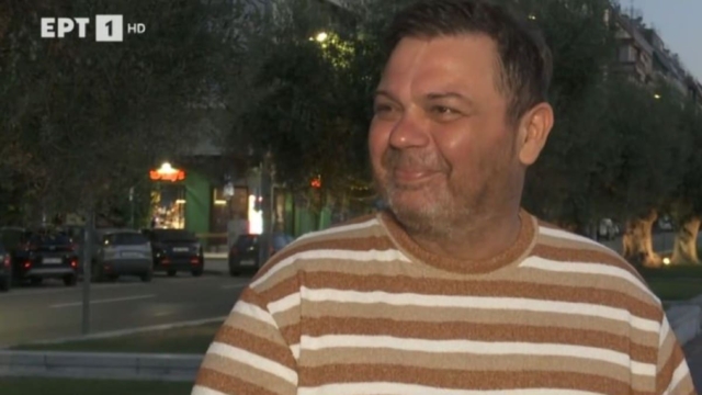 50 χρόνια ΠΑΣΟΚ: Βούρκωσε στον «αέρα» με το «Καλημέρα Ήλιε» ο «ΠΑΣΟΚτζής» κάμεραμαν των «Ράδιο Αρβύλα»!
