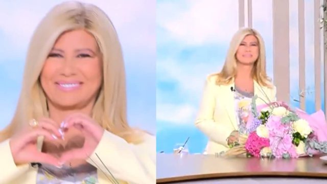 Με κέφια ξεκίνησε η Ζήνα Κουτσελίνη την εκπομπή της: «Μην ξεχνάμε την καρδιά – Έγινε νούμερο σε επιθεώρηση, γίναμε και…» (video)