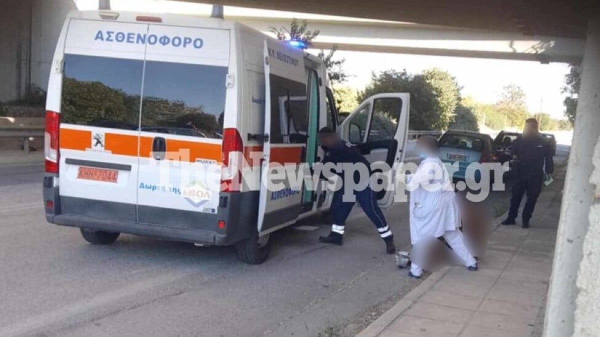 Σοκ στον Βόλο: Άνδρας πυρπολήθηκε έξω από το αυτοκίνητό του (photo)