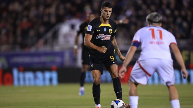 Πανσερραϊκός – ΑΕΚ 1-0: Ούτε τώρα τα κατάφερε η Ένωση, θρίαμβος με 10 παίκτες για τους Σερραίους!