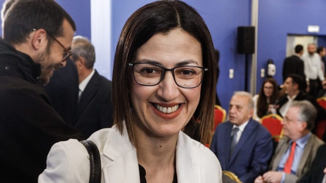 «Τρολ από τα Lidl» η Αγαπηδάκη;