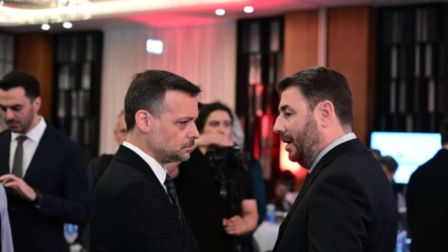 Ο «χάρτης» της δεύτερης Κυριακής στο ΠΑΣΟΚ: Τα «κάστρα» Ανδρουλάκη-Δούκα, η επόμενη μέρα και τι θα κάνουν οι υποψήφιοι που έμειναν εκτός κούρσας