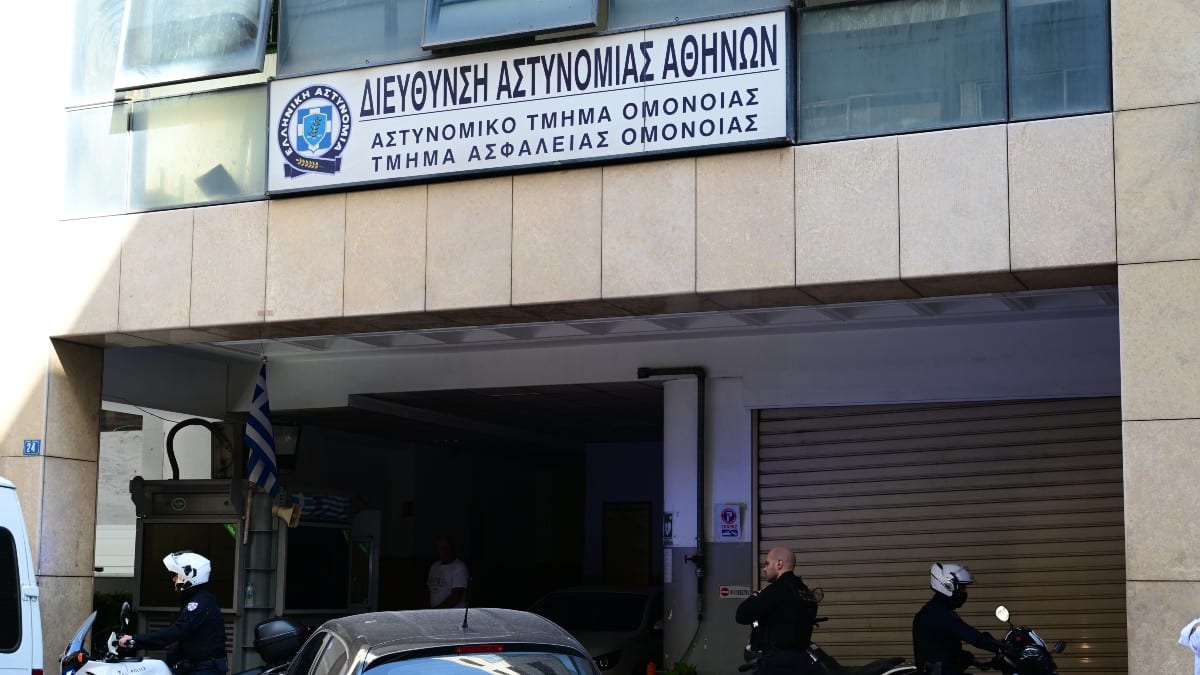 ΑΤ Ομονοίας: «Ξήλωμα» του διοικητή του μετά την αυτοκτονία 29χρονου κρατούμενου