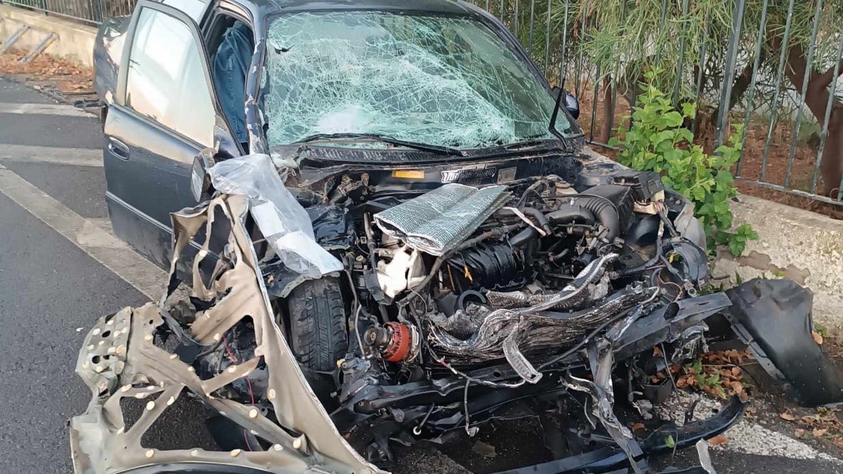 Θεσσαλονίκη: Νεκρός 22χρονος μετά από τροχαίο – Το ΙΧ του προσέκρουσε σε μπάρες