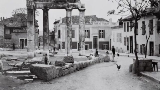 Κουίζ για την παλιά Αθήνα: Αναγνωρίζεις αυτή την γειτονιά; Και όμως, την ξέρεις!