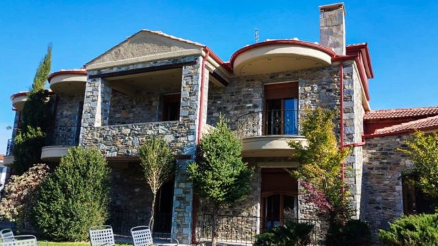 Δηλητηρίαση σε ξενοδοχείο στη Φλώρινα: Στη ΜΕΘ 55χρονος από διαρροή μονοξειδίου του άνθρακα – Τέσσερις περιπτώσεις θανάτου στη χώρα μας