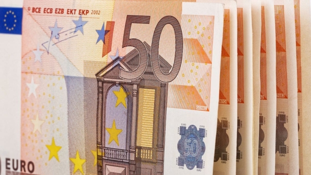 Αναζητούνται 140 εκατ. ευρώ για 930.000 χαμηλοσυνταξιούχους: Ποιοι θα λάβουν Δώρο Χριστουγέννων