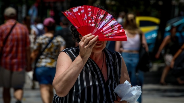 Ξαφνικός… καύσωνας: Έρχεται Ινδιάνικο Καλοκαίρι – Πότε και τι σημαίνει αυτό για τον καιρό της χώρας
