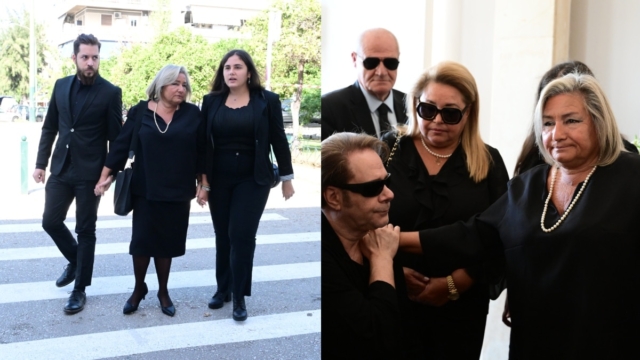 Σε λαϊκό προσκύνημα η σορός του Μίμη Πλέσσα: Θρήνος στο Α’ Νεκροταφείο, καταρρακωμένη η σύζυγός του, Λουκίλα Καρρέρ (photos)
