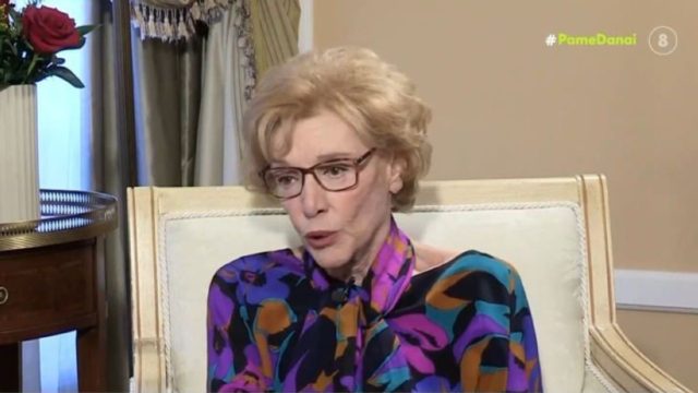Δεν το κρύβει η Μάρω Κοντού: «Ακούω συναδέλφους να λένε ότι θέλουν να πεθάνουν πάνω στη σκηνή και τους λυπάμαι…» (video)