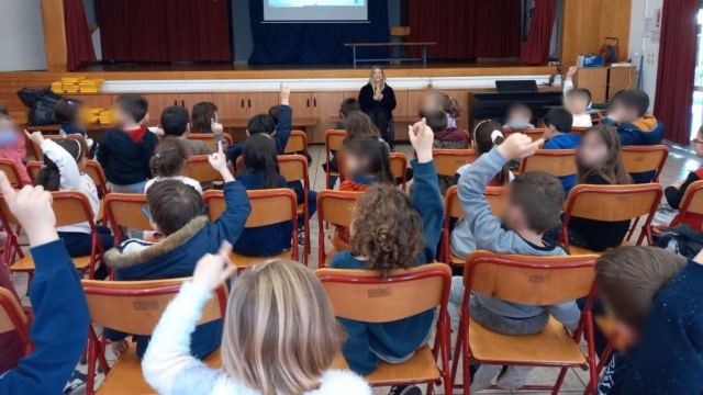 «Μαθαίνω να βλέπω τον Άνθρωπο»: Ένα πρόγραμμα για την καταπολέμηση των διακρίσεων και τη συμπερίληψη