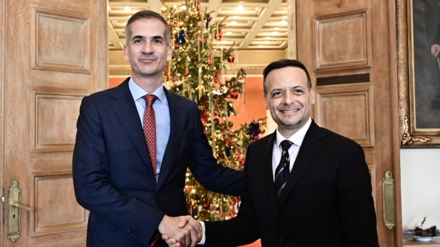 Καλά όλα αυτά, αλλά ο Μπακογιάννης έχασε τον δήμο Αθηναίων από κάποιον που βγήκε 4ος στις εσωκομματικές του ΠΑΣΟΚ