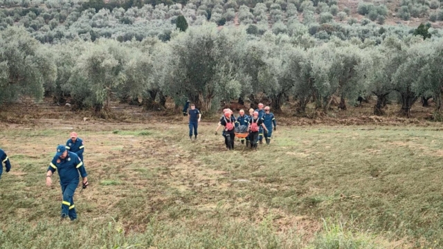 Κακοκαιρία στην Αιτωλοακαρνανία: Προσπάθησε να πιαστεί από κορμό για να σωθεί από τη μανία του χειμάρρου ο 52χρονος φύλακας
