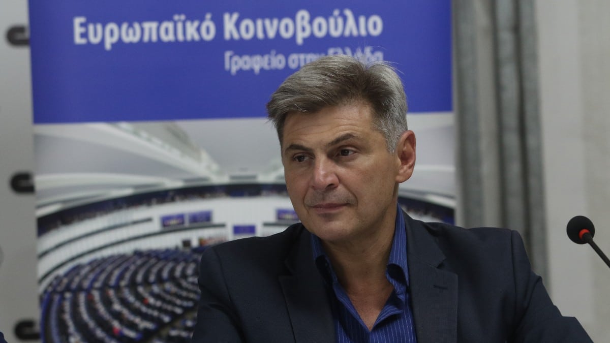ΣΥΡΙΖΑ: Και ο Νίκος Φαραντούρης υποψήφιος – «Εμπνέουμε σεβασμό και ενθουσιασμό»