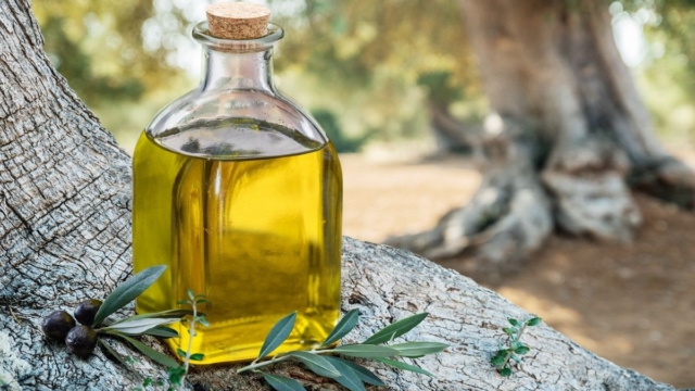 Βάλε το στη ζωή σου! Η κατανάλωση ελαιολάδου μπορεί να μειώσει τον κίνδυνο θανατηφόρων ασθενειών